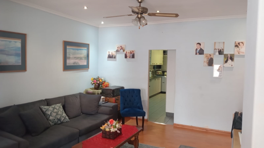 3 Bedroom Property for Sale in Athlone Western Cape